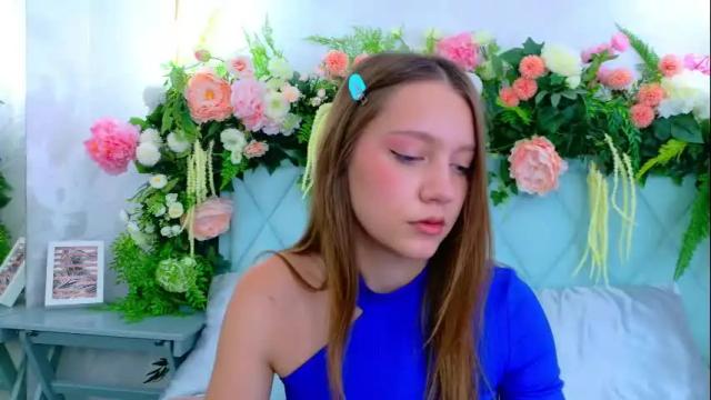 Image 3 of alice_charmy Stream on Chaturbate on 2 months ago