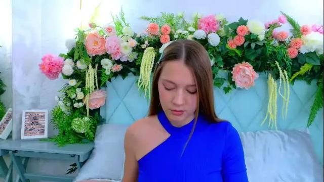 Image 4 of alice_charmy Stream on Chaturbate on 2 months ago