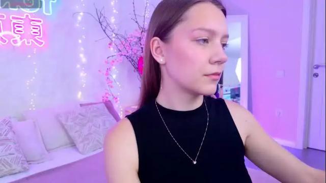 Image 2 of alice_charmy Stream on Chaturbate on 2 months ago