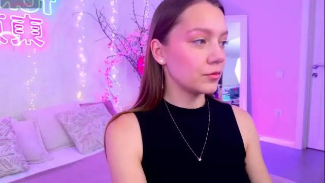 Image 3 of alice_charmy Stream on Chaturbate on 2 months ago