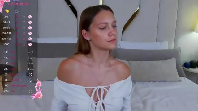 Image 11 of alice_charmy Stream on Chaturbate on 5 days ago