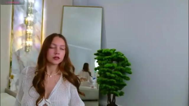 Image 6 of alice_charmy Stream on Chaturbate on 5 months ago