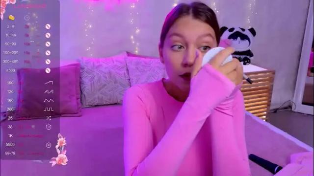 Image 8 of alice_charmy Stream on Chaturbate on 4 months ago