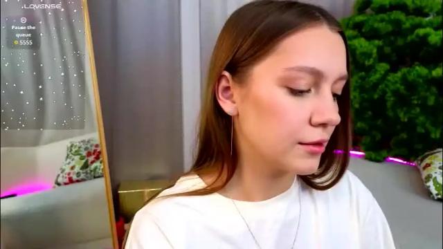 Image 10 of alice_charmy Stream on Chaturbate on 24 days ago