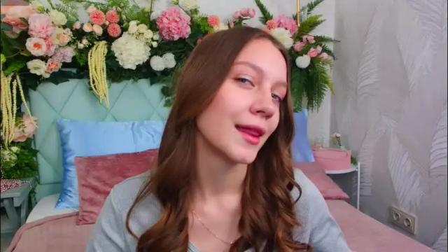 Image 2 of alice_charmy Stream on Chaturbate on 10 days ago