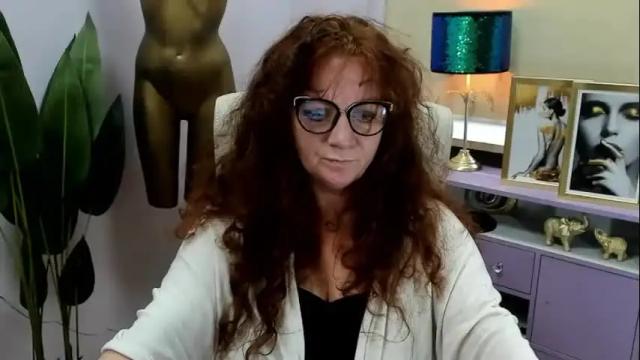 Image 12 of alice_extasy Stream on Chaturbate on 6 months ago