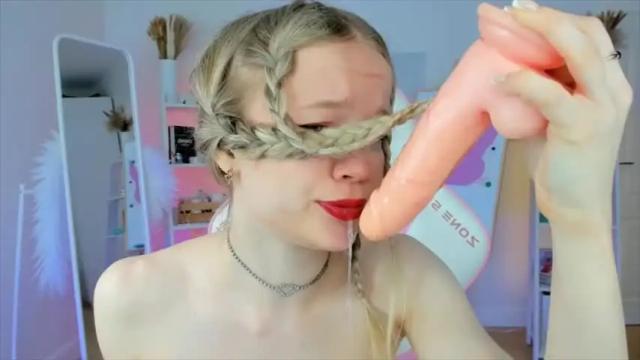 Image 8 of alice_forfun Stream on Chaturbate on 11 months ago