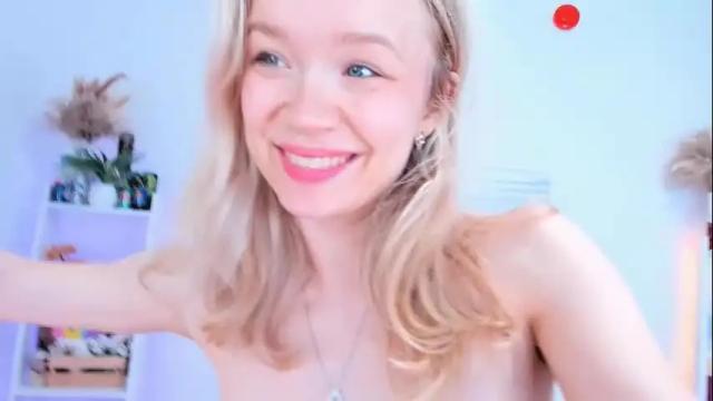 Image 2 of alice_forfun Stream on Chaturbate on 7 days ago