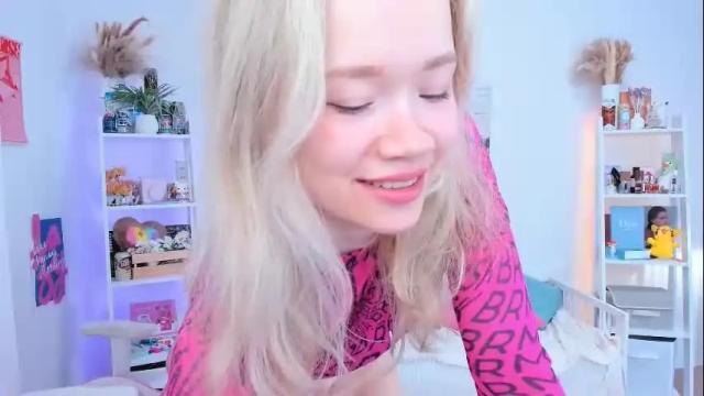 Image 7 of alice_forfun Stream on Chaturbate on 5 days ago