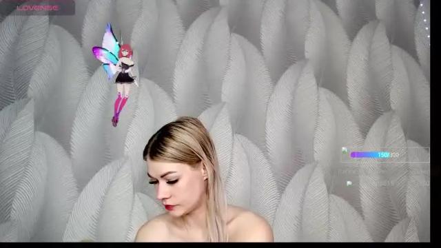 Image 10 of alice_goldd Stream on Chaturbate on 8 months ago
