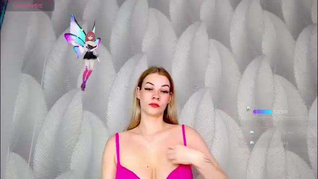 Image 4 of alice_goldd Stream on Chaturbate on 2 months ago