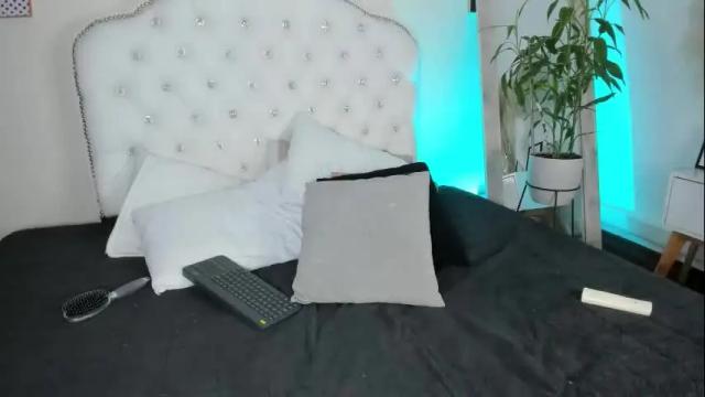 Image 4 of alice_graay_ Stream on Chaturbate on 4 months ago