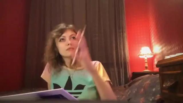Image 10 of alice_johns_ Stream on Chaturbate on 20 months ago