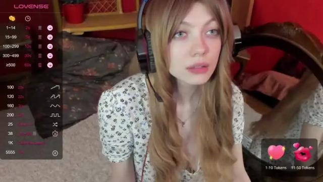 Image 6 of alice_johns_ Stream on Chaturbate on 18 months ago