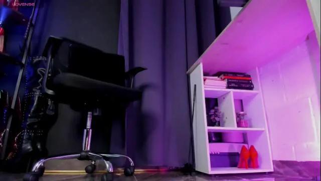Image 7 of alice_leroy Stream on Chaturbate on 7 days ago