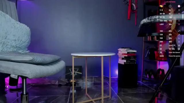 Image 10 of alice_leroy Stream on Chaturbate on 2 months ago