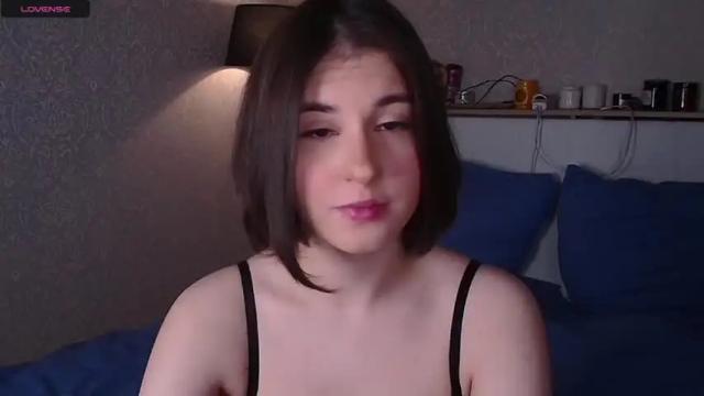 Image 2 of alice_love_fuck Stream on Chaturbate on 14 months ago
