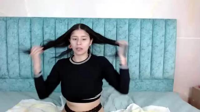Image 2 of alice_martinez_ Stream on Chaturbate on 14 months ago