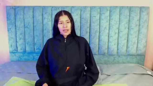 Image 2 of alice_martinez_ Stream on Chaturbate on 14 months ago