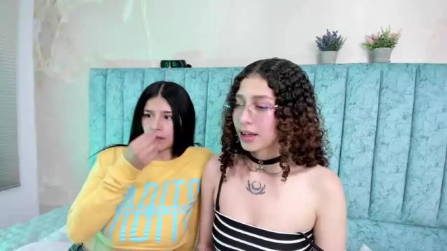 Image 7 of alice_martinez_ Stream on Chaturbate on 15 months ago