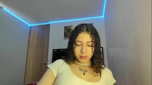 Image 6 of alice_martinez_ Stream on Chaturbate on 2 months ago