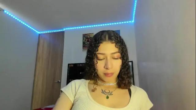 Image 7 of alice_martinez_ Stream on Chaturbate on 2 months ago