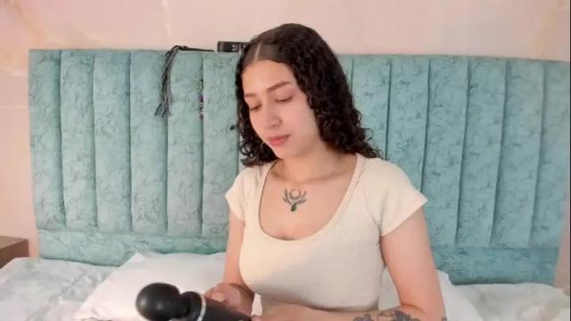 Image 4 of alice_martinez_ Stream on Chaturbate on 2 months ago