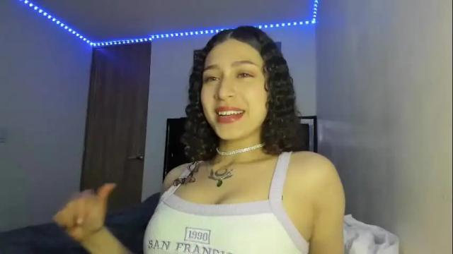 Image 3 of alice_martinez_ Stream on Chaturbate on 2 months ago