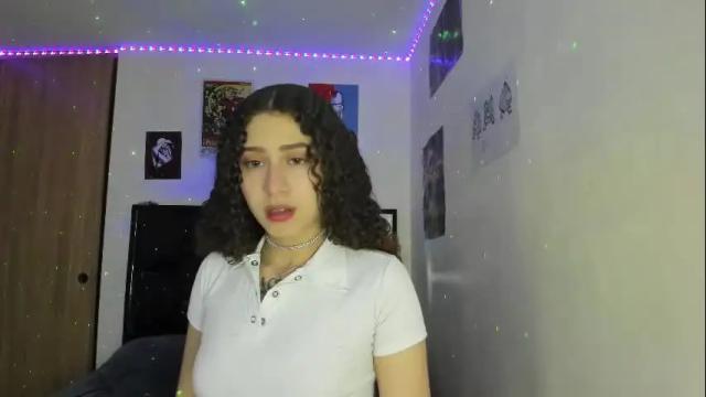 Image 2 of alice_martinez_ Stream on Chaturbate on 2 days ago