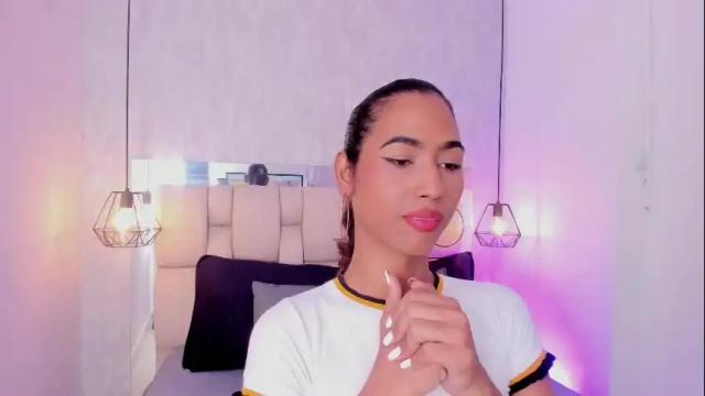 Image 4 of alice_massiel Stream on Chaturbate on 3 months ago