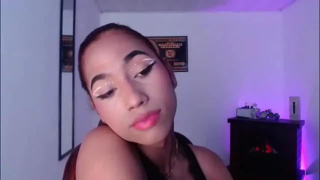 Image 3 of alice_massiel Stream on Chaturbate on 3 months ago