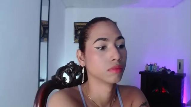Image 3 of alice_massiel Stream on Chaturbate on 3 months ago