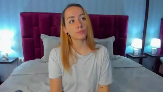 Image 12 of alice_muler Stream on Chaturbate on 13 months ago