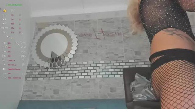 Image 4 of alice_randy Stream on Chaturbate on 1 month ago