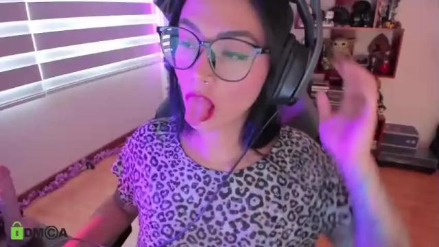 Image 2 of alice_rausing Stream on Chaturbate on 13 months ago