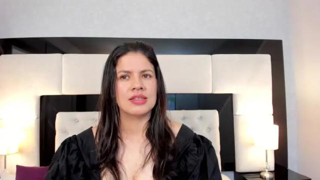 Image 6 of alice_smith_28 Stream on Chaturbate on 15 months ago