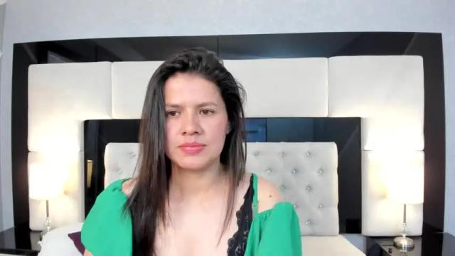 Image 6 of alice_smith_28 Stream on Chaturbate on 15 months ago