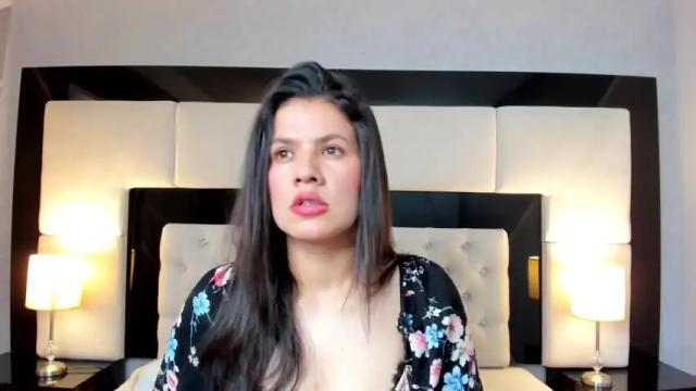 Image 4 of alice_smith_28 Stream on Chaturbate on 14 months ago