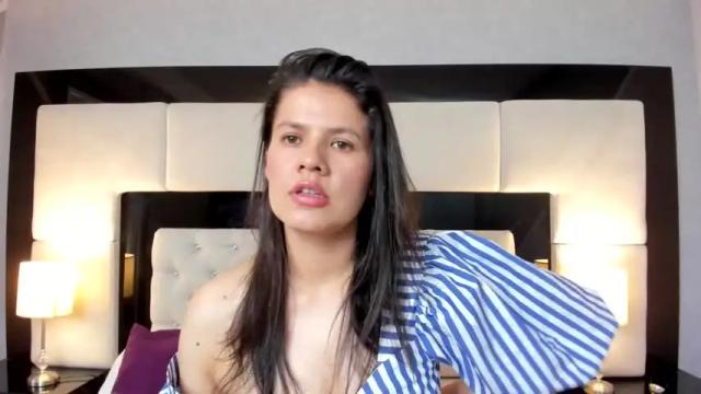 Image 4 of alice_smith_28 Stream on Chaturbate on 14 months ago
