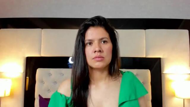 Image 2 of alice_smith_28 Stream on Chaturbate on 14 months ago