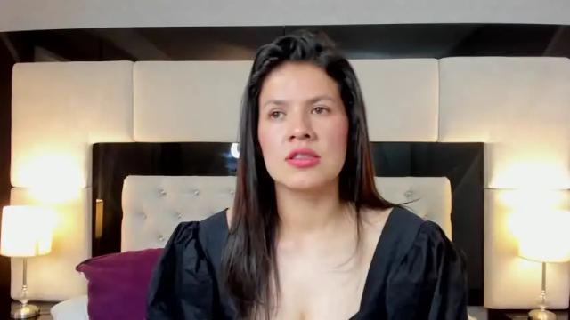 Image 4 of alice_smith_28 Stream on Chaturbate on 14 months ago