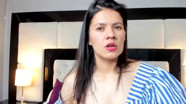Image 6 of alice_smith_28 Stream on Chaturbate on 14 months ago