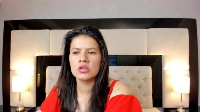 Image 12 of alice_smith_28 Stream on Chaturbate on 14 months ago