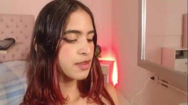 Image 7 of alice_sofia Stream on Chaturbate on 28 days ago