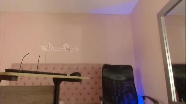 Image 10 of alice_sofia Stream on Chaturbate on 1 month ago