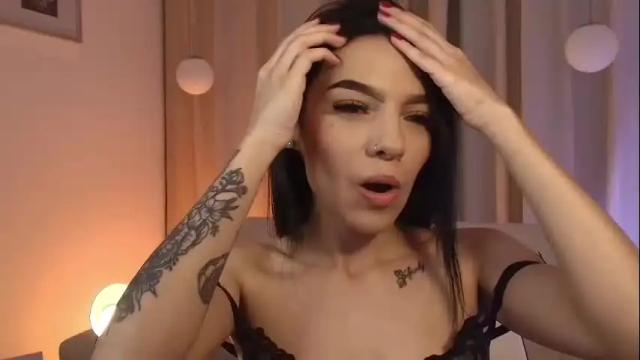 Image 10 of alice_steffen Stream on Chaturbate on 6 days ago