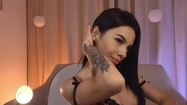 Image 4 of alice_steffen Stream on Chaturbate on 6 days ago