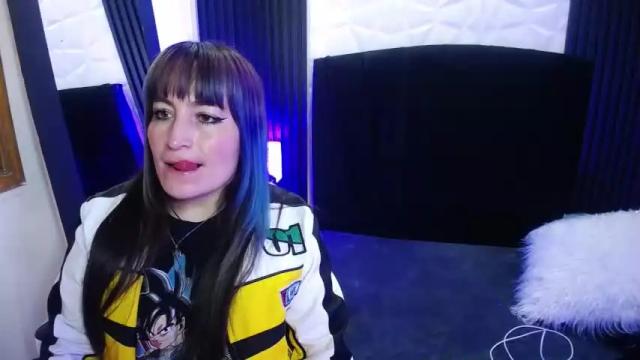 Image 2 of alice_sweetmomma Stream on Chaturbate on 12 months ago
