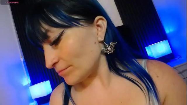 Image 4 of alice_sweetmomma Stream on Chaturbate on 29 days ago