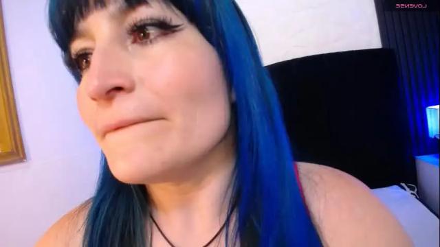 Image 12 of alice_sweetmomma Stream on Chaturbate on 8 days ago